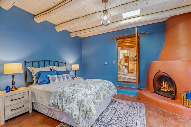 1300 Lejano Lane, Santa Fe, NM 87501