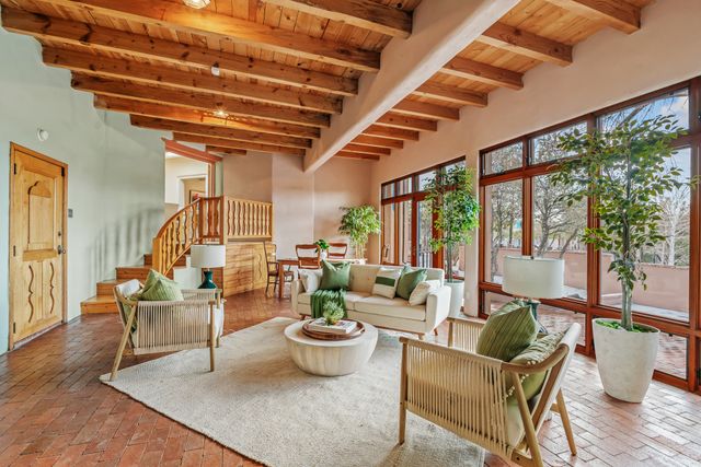 1300 Lejano Lane, Santa Fe, NM 87501