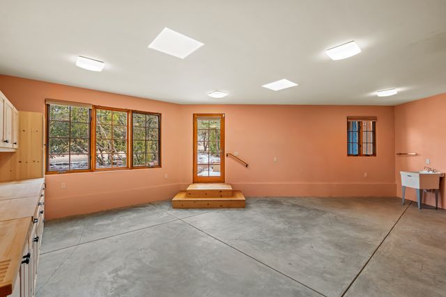 1300 Lejano Lane, Santa Fe, NM 87501