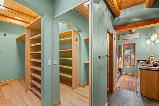 1300 Lejano Lane, Santa Fe, NM 87501