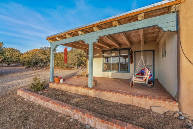 1300 Lejano Lane, Santa Fe, NM 87501