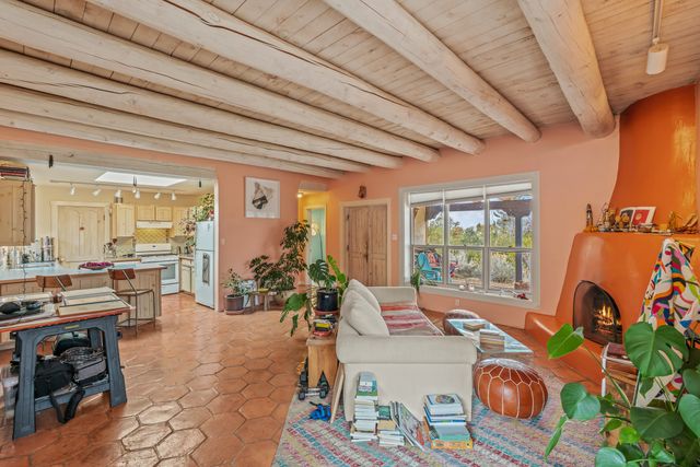 1300 Lejano Lane, Santa Fe, NM 87501