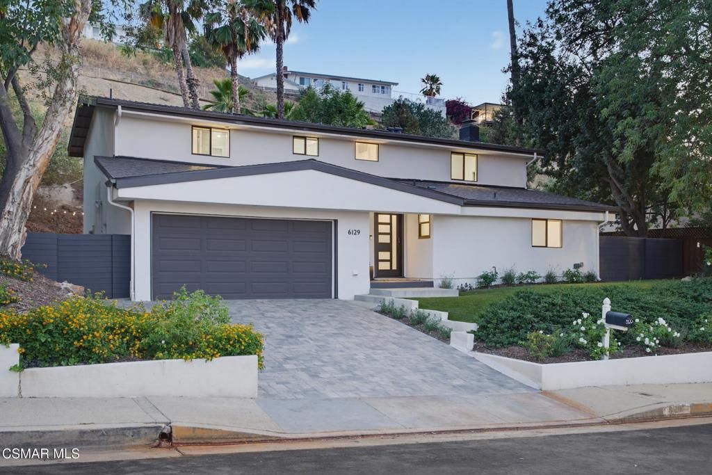 Image 2 of property listing at 6129 Ellenview Avenue, Woodland Hills, CA 91367