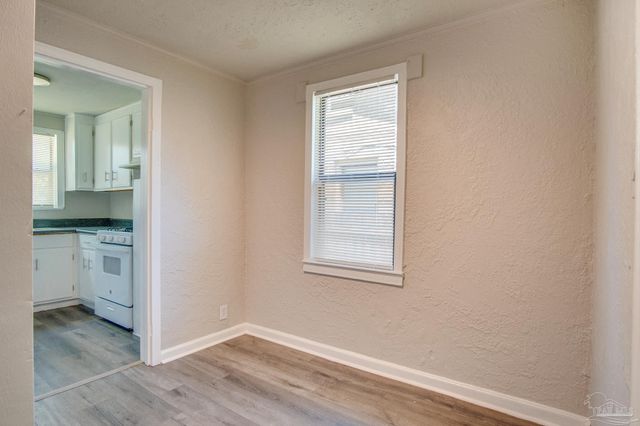 1016 W Maxwell St, Pensacola, FL 32501