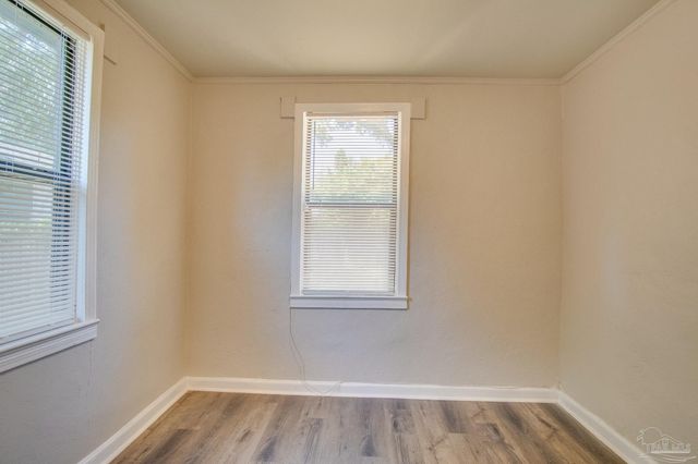1016 W Maxwell St, Pensacola, FL 32501