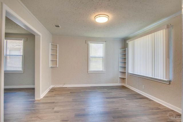1016 W Maxwell St, Pensacola, FL 32501