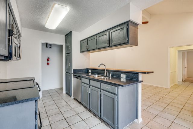 6913 Sierra Drive, North Richland Hills, TX 76180