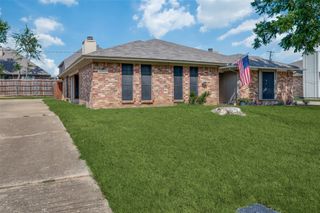 6913 Sierra Drive, North Richland Hills, TX 76180