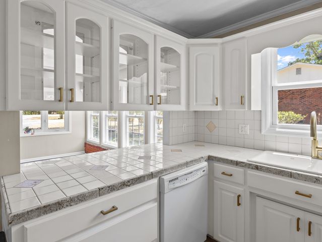 941 Rainbow Lake Road, Inman, SC 29349