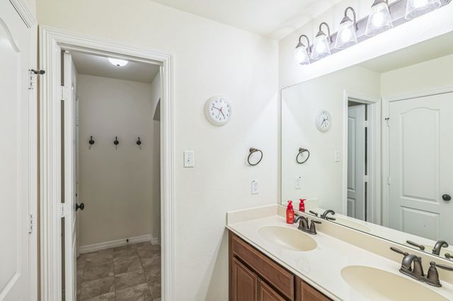 420 Florence Drive, Fate, TX 75087