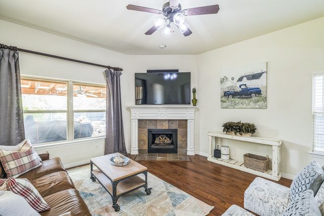420 Florence Drive, Fate, TX 75087
