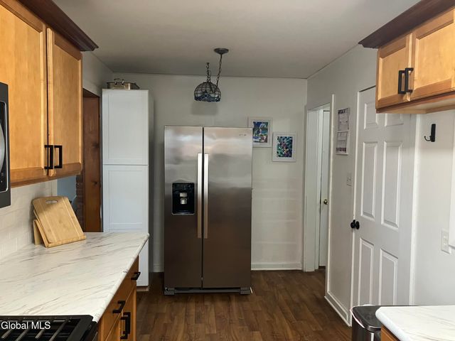 34 Saratoga Drive, Glenville, NY 12302