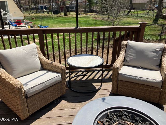 34 Saratoga Drive, Glenville, NY 12302