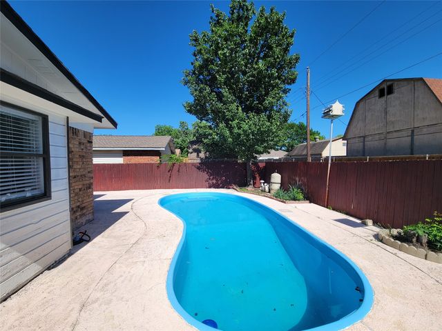 3402 Jones Drive, Rowlett, TX 75088