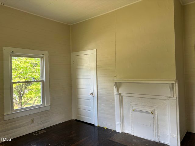 1200 Carolina Street, Graham, NC 27253
