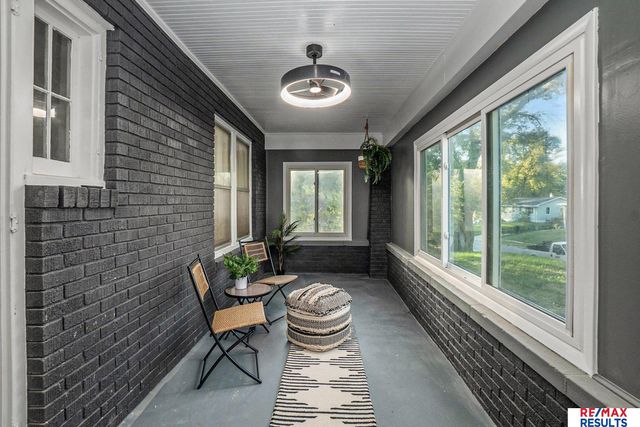 4815 Grand Avenue, Omaha, NE 68104