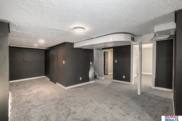 4815 Grand Avenue, Omaha, NE 68104