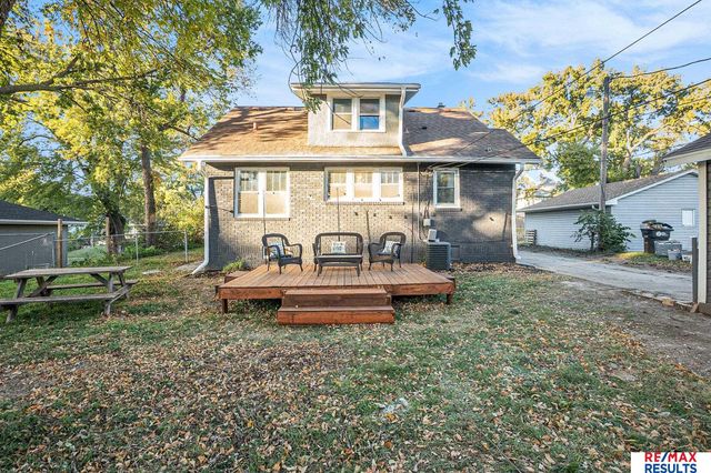 4815 Grand Avenue, Omaha, NE 68104