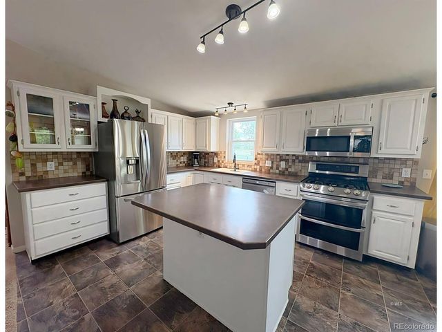 29 Granada Ct, Silver Cliff, CO 81252