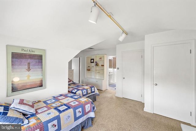 30 LONGVIEW DR, Gettysburg, PA 17325