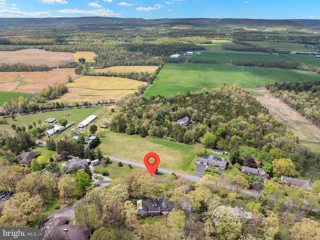 30 LONGVIEW DR, Gettysburg, PA 17325