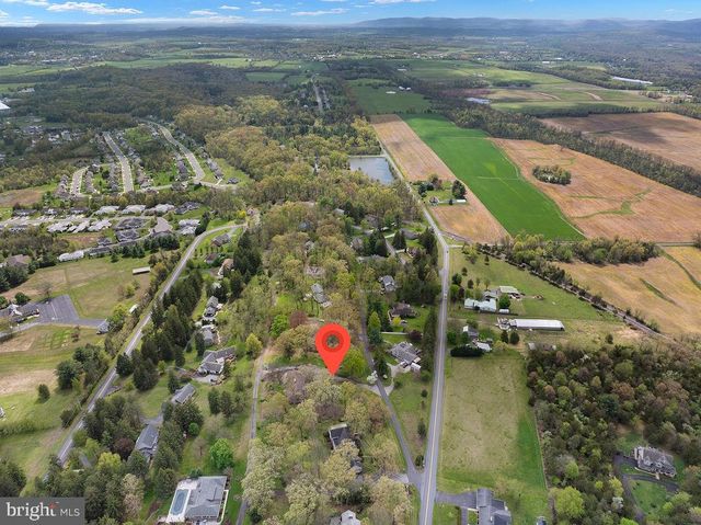 30 LONGVIEW DR, Gettysburg, PA 17325