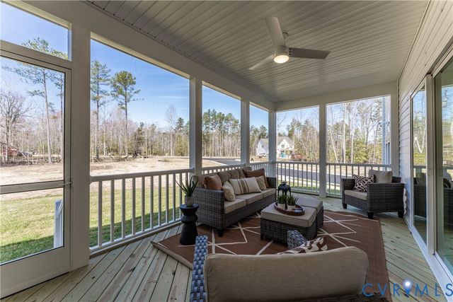 17662 Tuscany Rd, Moseley, VA 23120