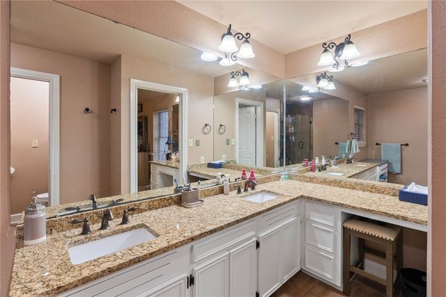 3742 W Barber, Robstown, TX 78380