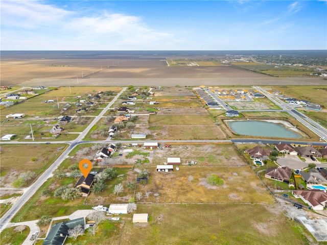 3742 W Barber, Robstown, TX 78380
