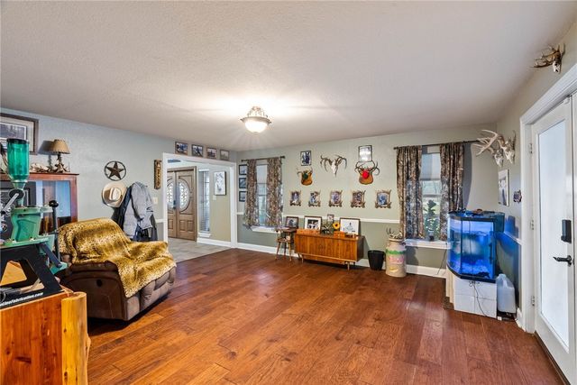 3742 W Barber, Robstown, TX 78380