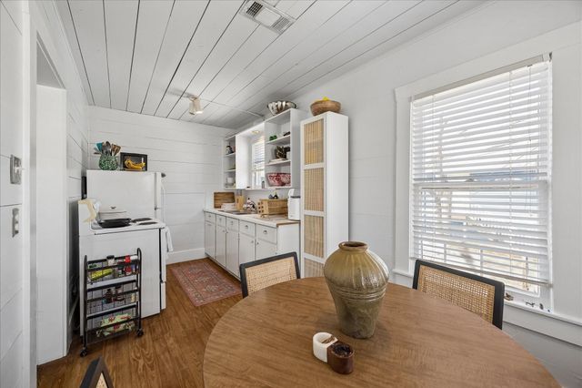 601 W 17th Street, Houston, TX 77008