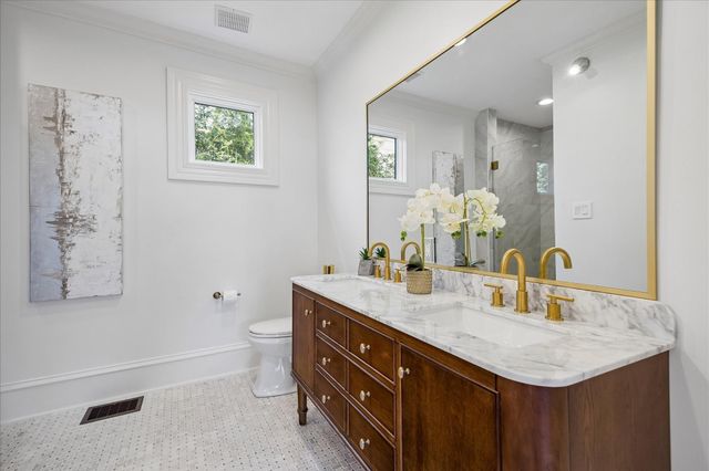 601 W 17th Street, Houston, TX 77008