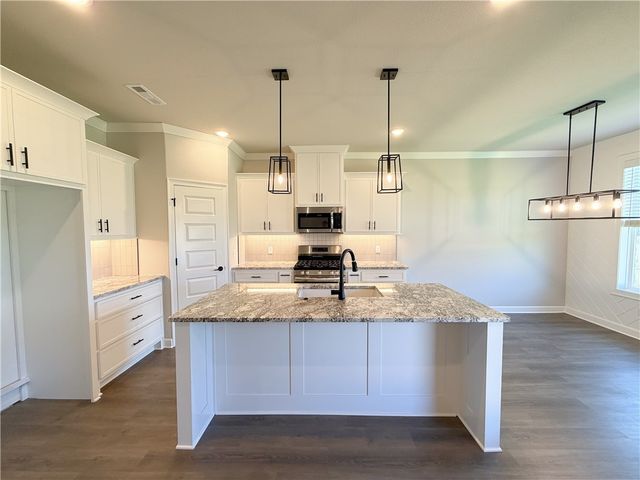 1808 Edwards Street, Pea Ridge, AR 72751