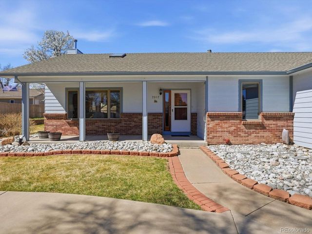 7947 S Dover St, Littleton, CO 80128