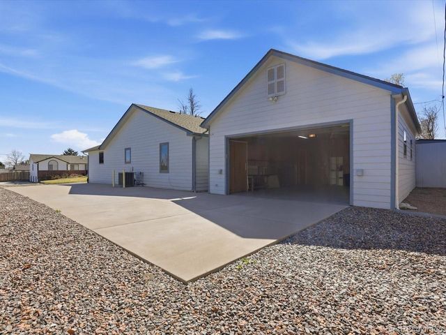 7947 S Dover St, Littleton, CO 80128