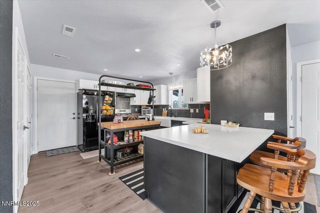 4895 Cheyenne Trail, Stagecoach, NV 89429