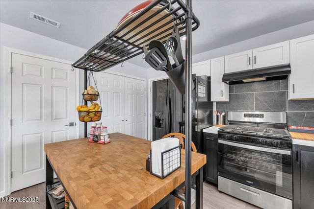 4895 Cheyenne Trail, Stagecoach, NV 89429