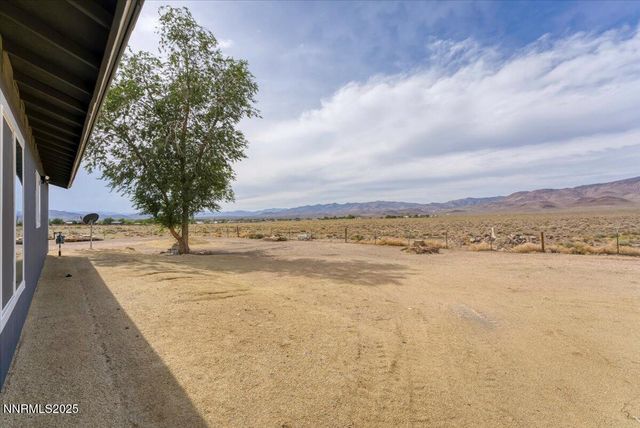 4895 Cheyenne Trail, Stagecoach, NV 89429