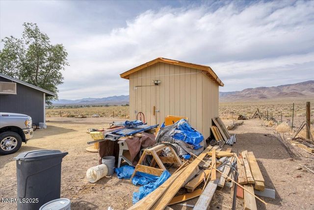 4895 Cheyenne Trail, Stagecoach, NV 89429