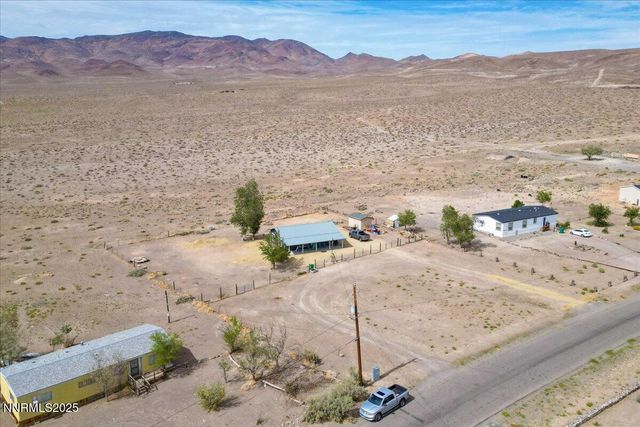 4895 Cheyenne Trail, Stagecoach, NV 89429