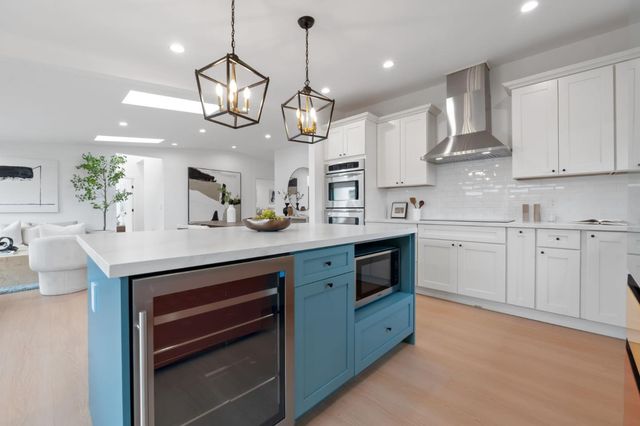 1736 Hamlet Street, San Mateo, CA 94403