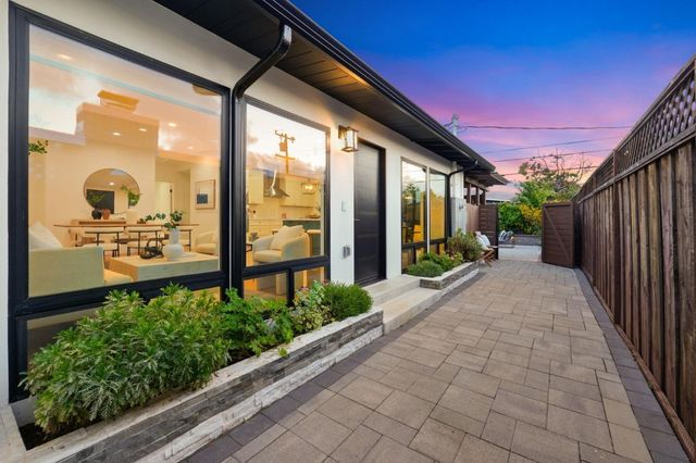 1736 Hamlet Street, San Mateo, CA 94403