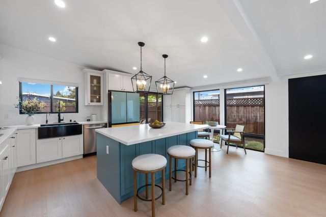 1736 Hamlet Street, San Mateo, CA 94403