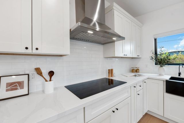 1736 Hamlet Street, San Mateo, CA 94403