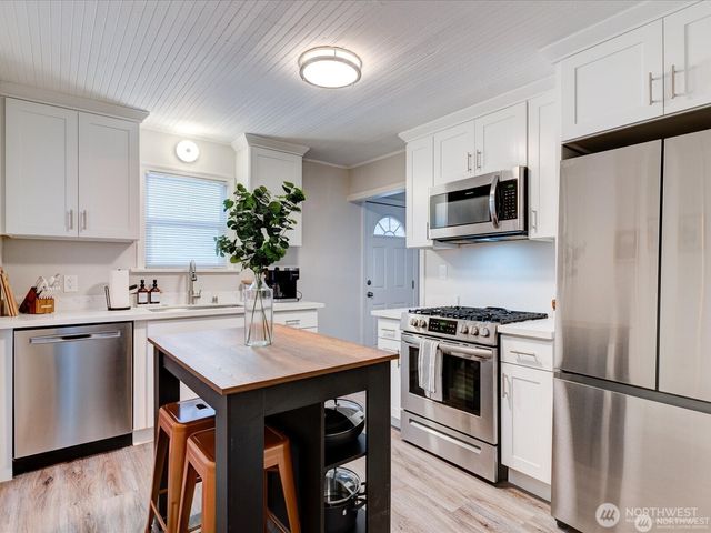 1626 39th Avenue E, Seattle, WA 98112