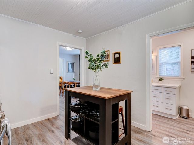 1626 39th Avenue E, Seattle, WA 98112