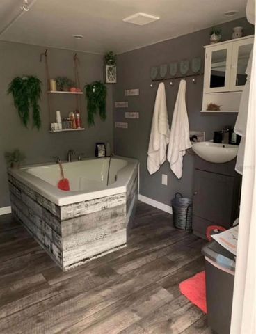 120 AVENIDA DE BAHA, Nokomis, FL 34275