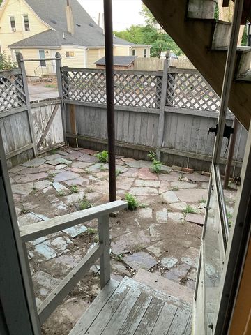 324 Granite St C, Quincy, MA 02169