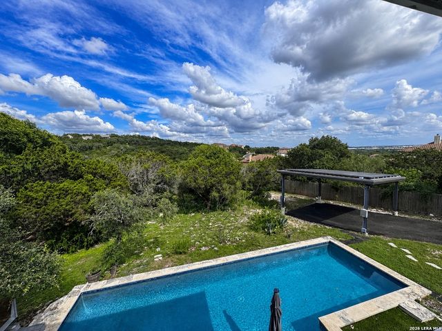 14806 Circle J Trl, Helotes, TX 78023