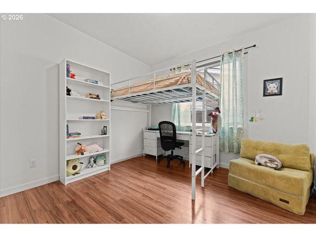 1320 N Broadway St, Estacada, OR 97023